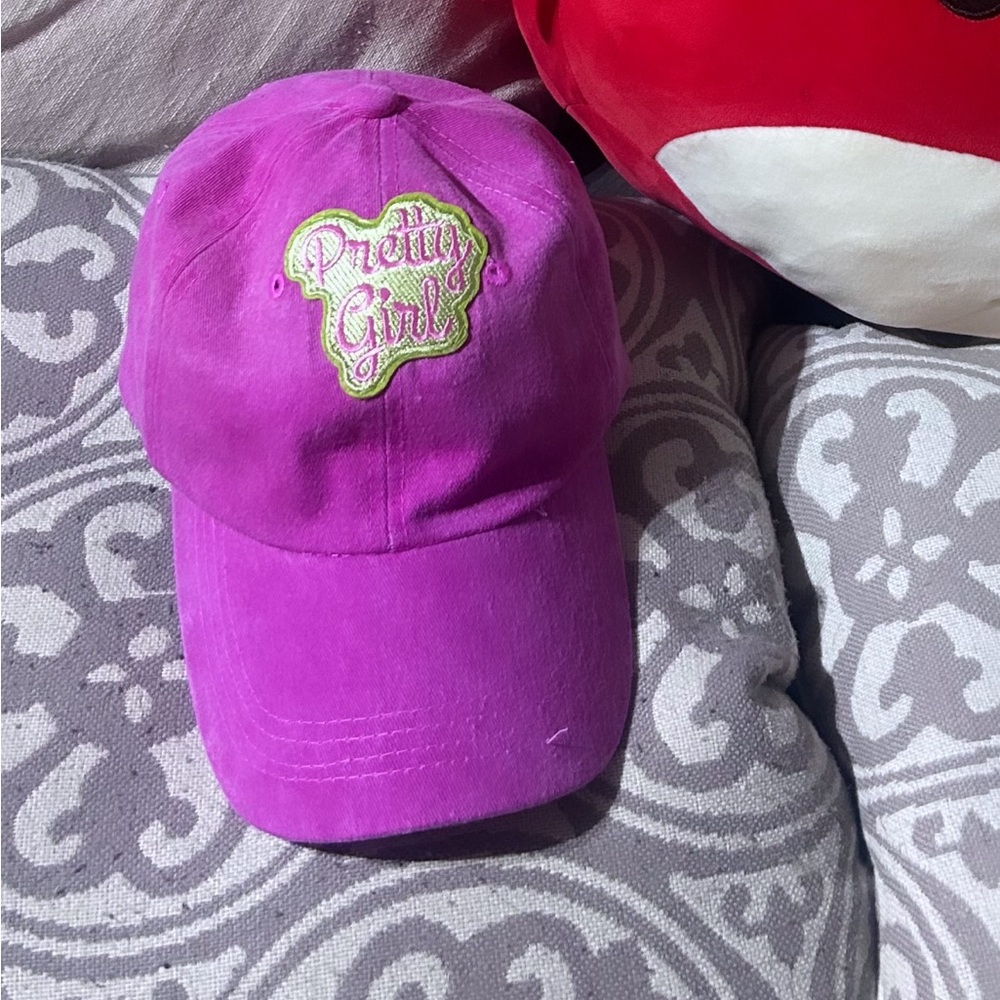 Pretty girl logo trucker hat